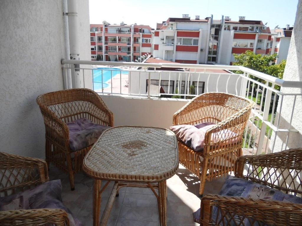Sunny Fort Private Apartment Napospart Kültér fotó