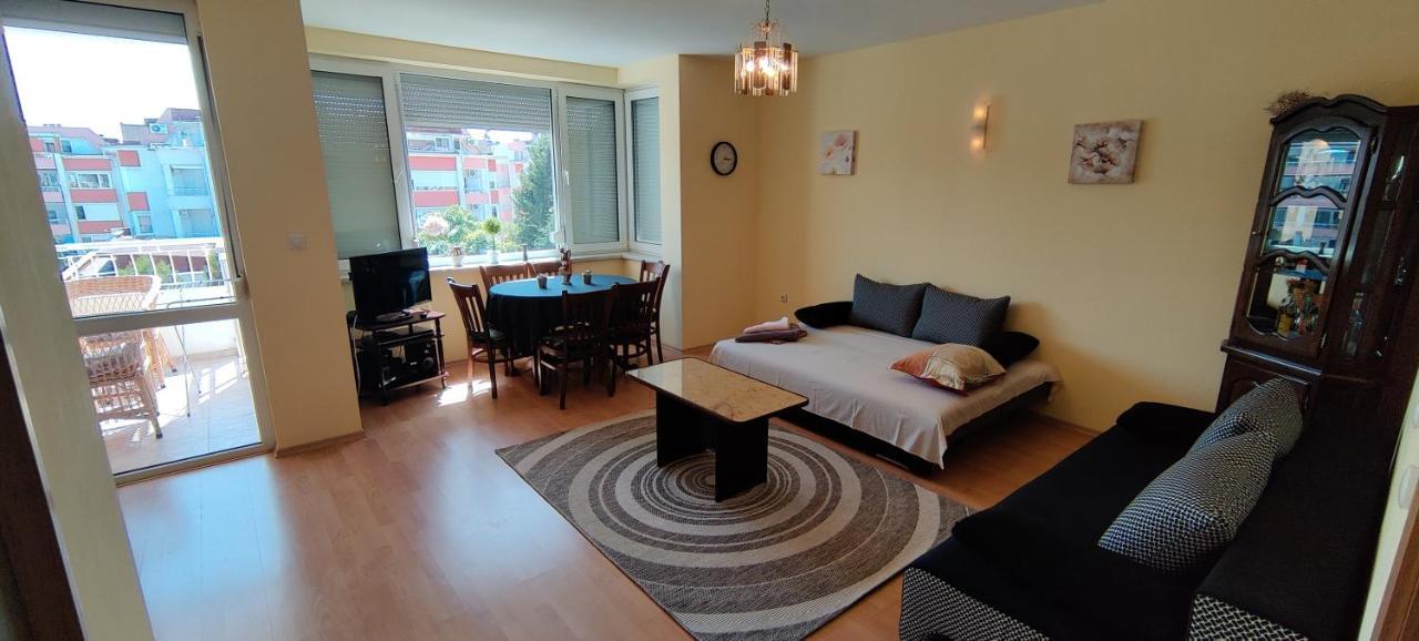Sunny Fort Private Apartment Napospart Kültér fotó