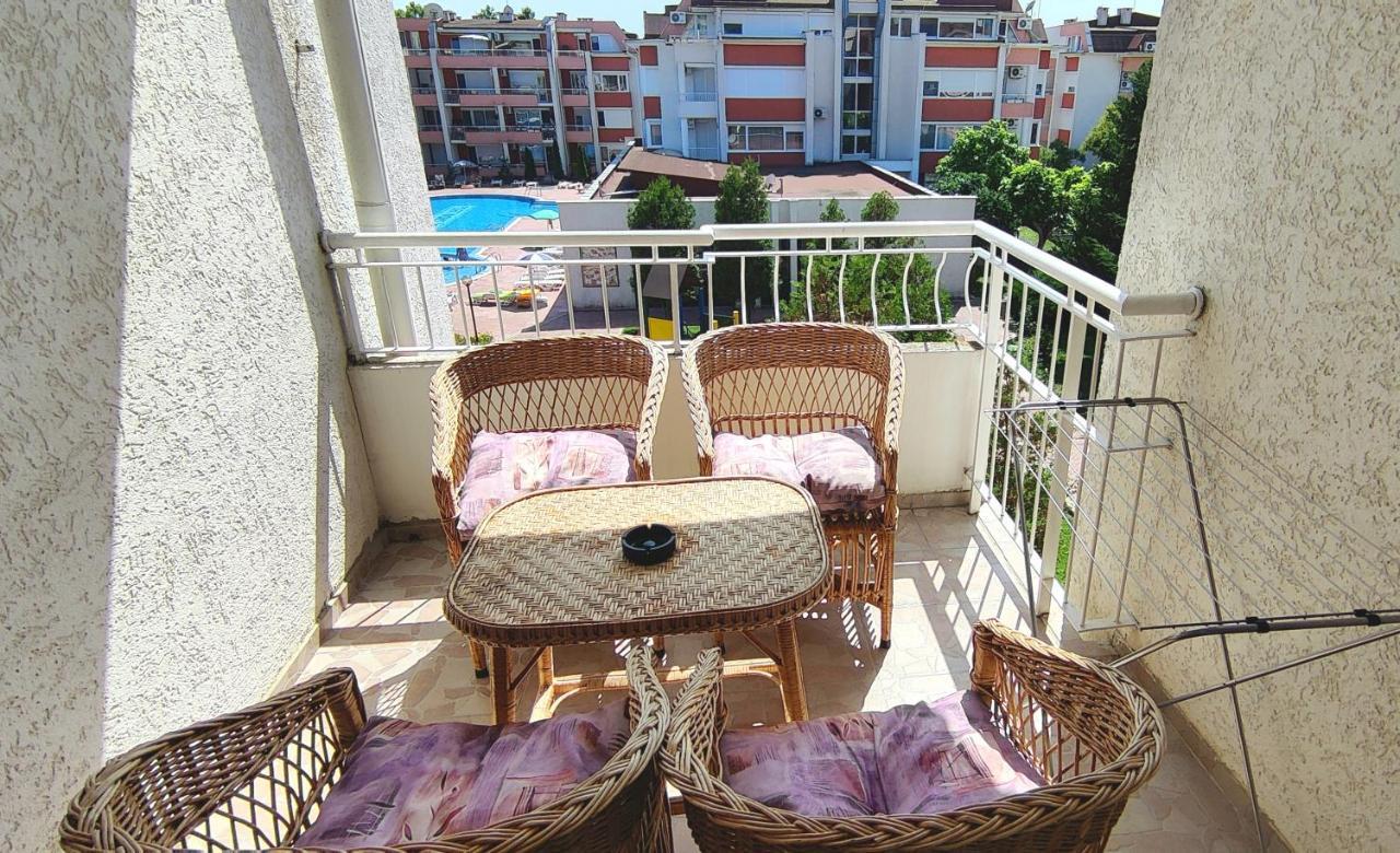 Sunny Fort Private Apartment Napospart Kültér fotó
